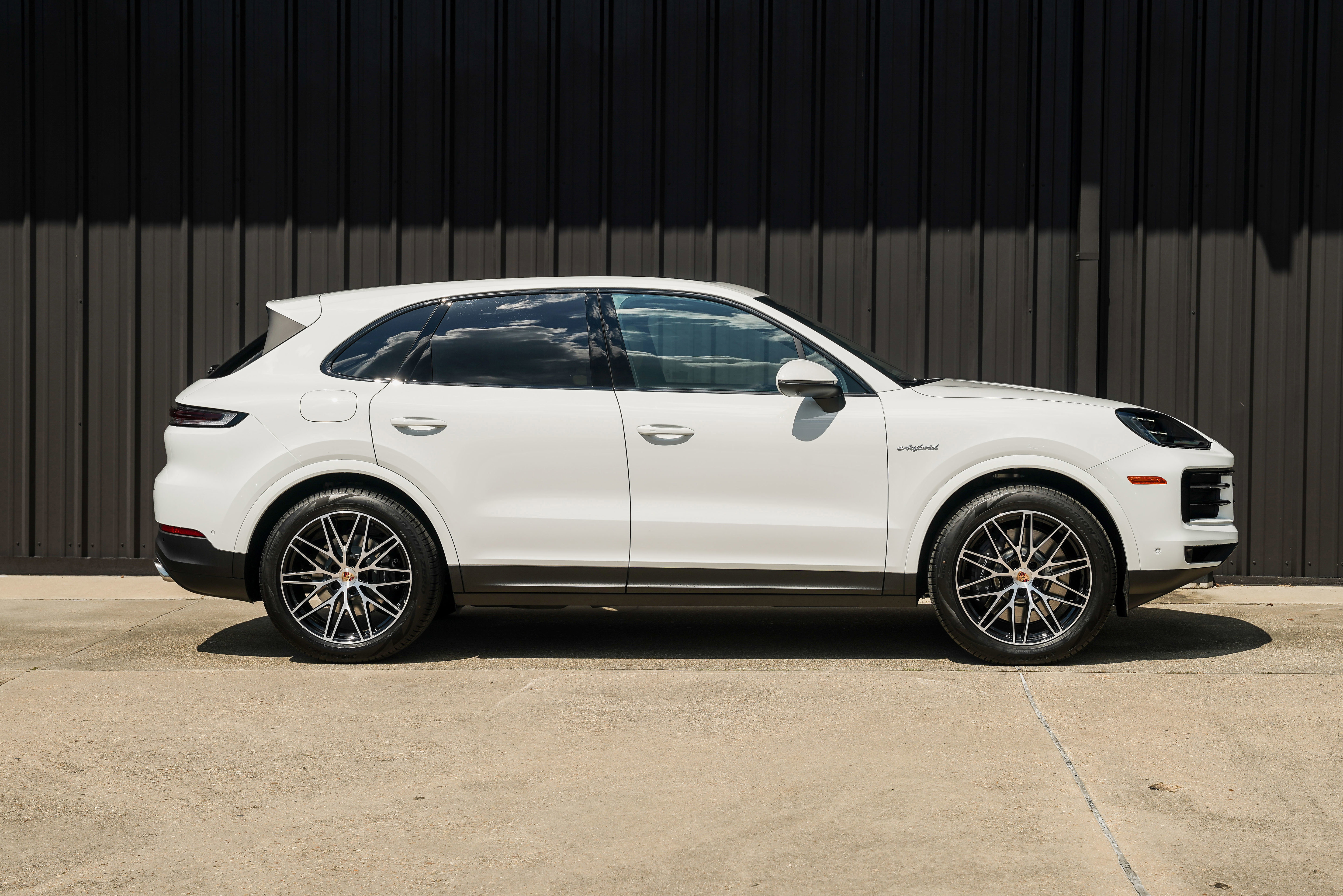 New 2026 Porsche Cayenne E-Hybrid image 13