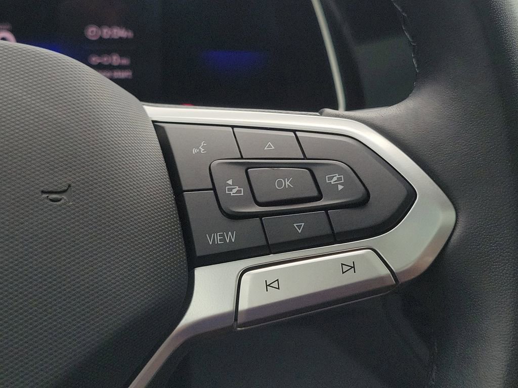 Certified 2023 Volkswagen Jetta SE FWD image 21