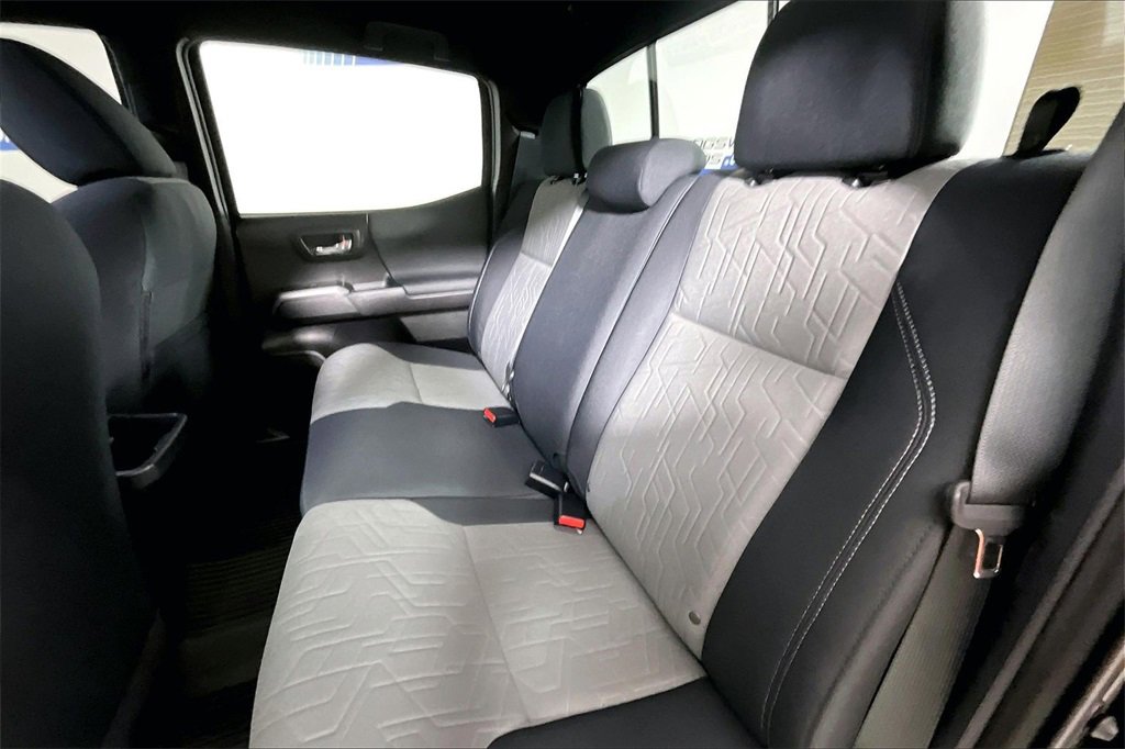 Used 2021 Toyota Tacoma TRD Sport image 21