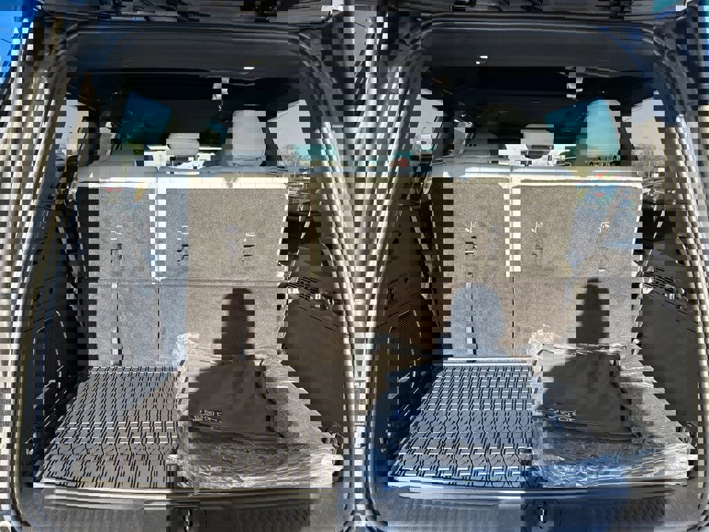 New 2025 Jeep Wagoneer Series II image 7