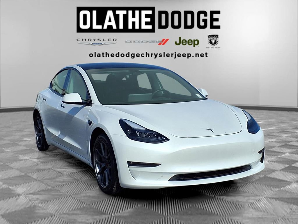 Used 2022 Tesla Model 3 Long Range image 32
