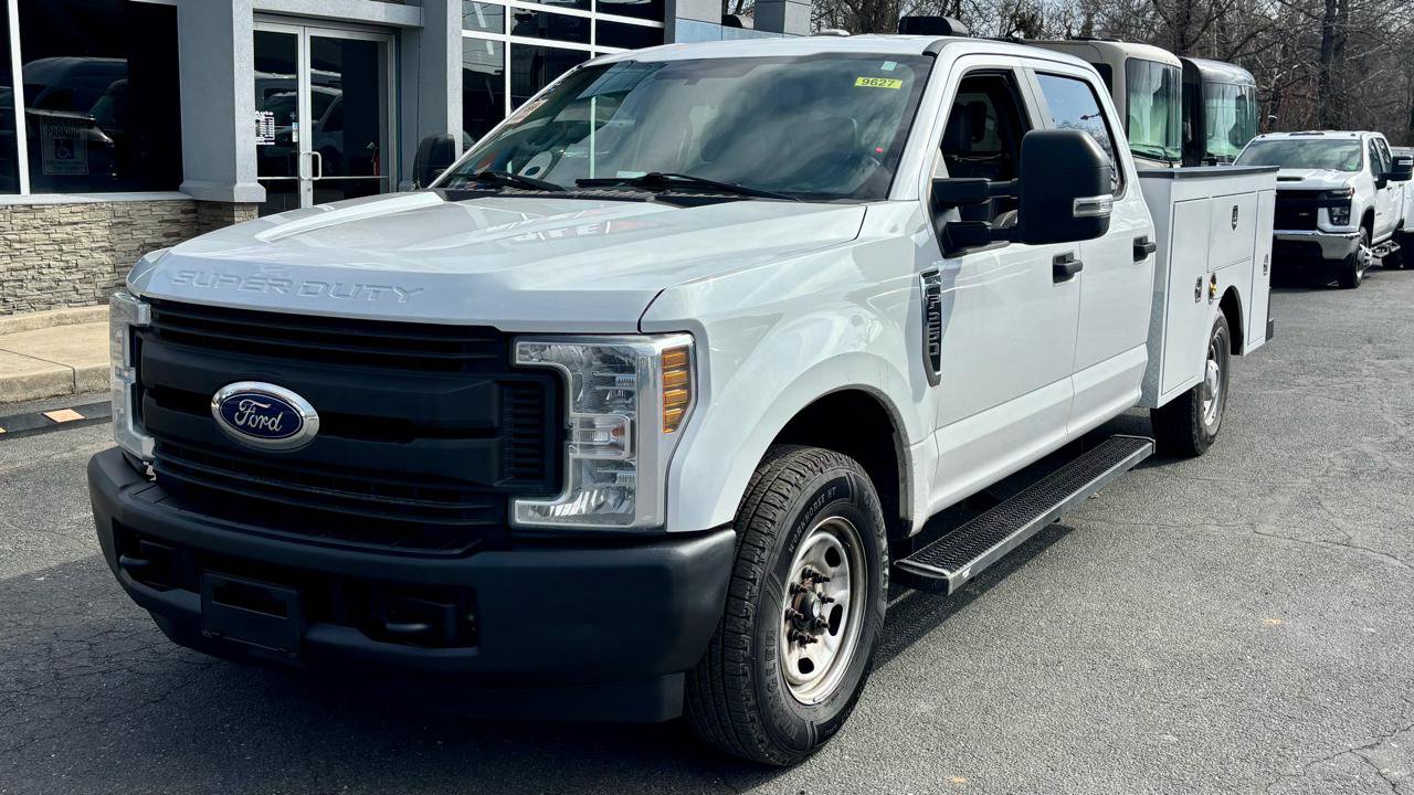 Used 2019 Ford F250 XL w/ Power Equipment Group RWD image 2