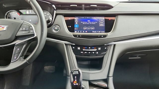 Certified 2023 Cadillac XT5 Premium Luxury image 16
