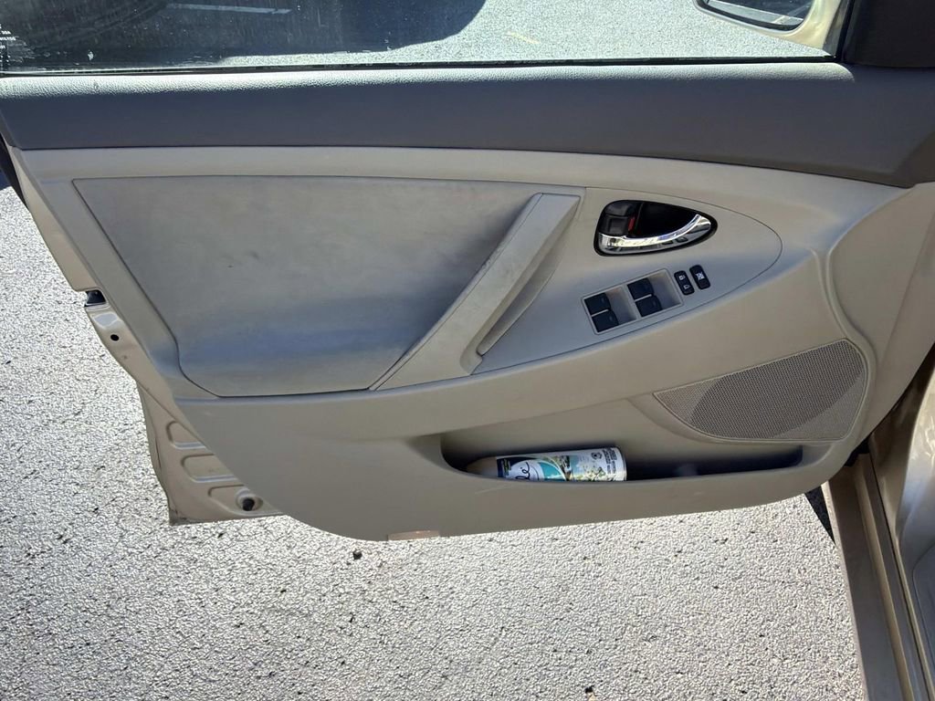 Used 2011 Toyota Camry LE w/ LE Extra-Value Pkg FWD image 18