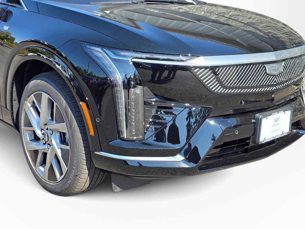 New 2026 Cadillac Optiq Luxury 2 AWD/4WD image 14