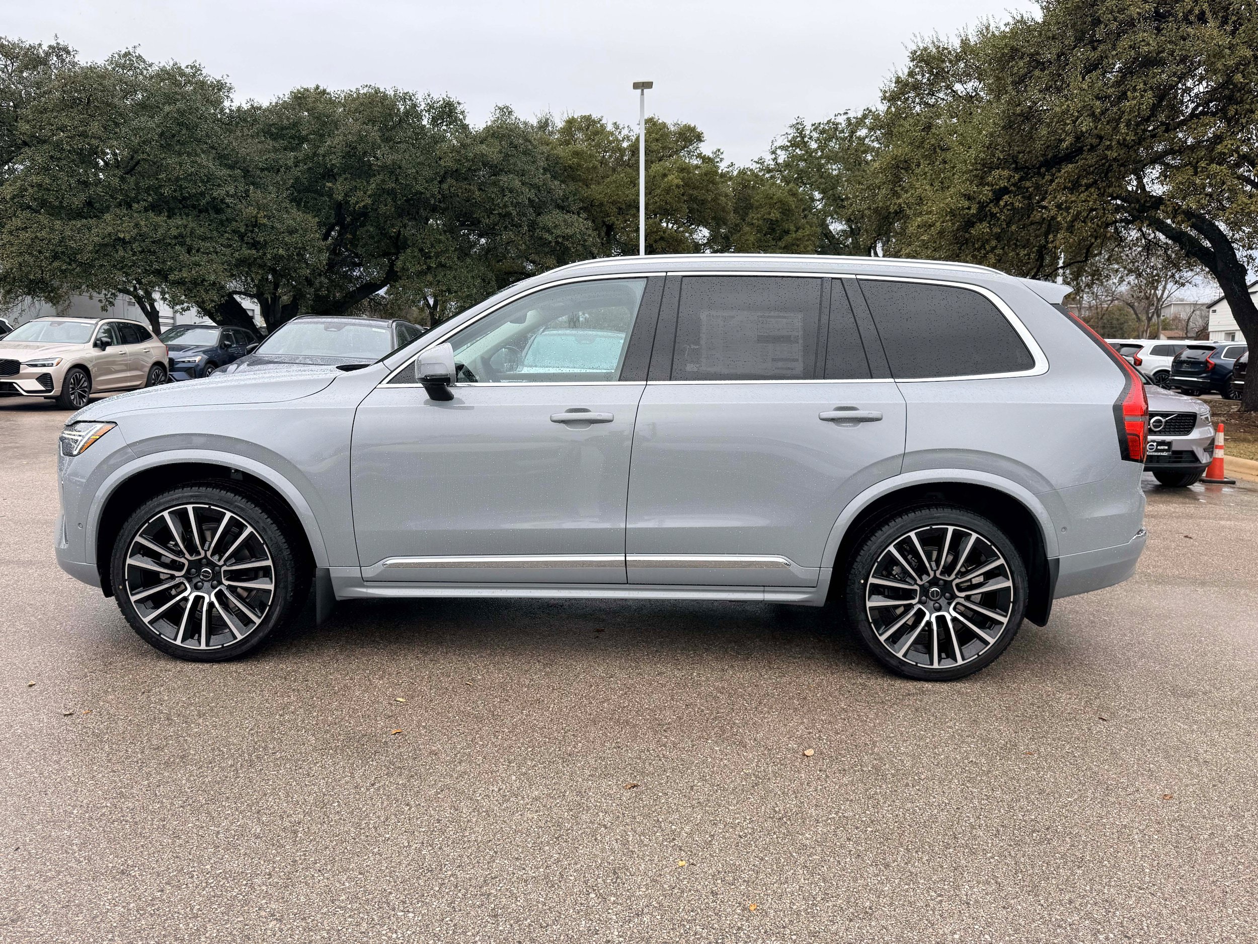 New 2026 Volvo XC90 B6 Ultra w/ Lounge Package AWD/4WD image 3