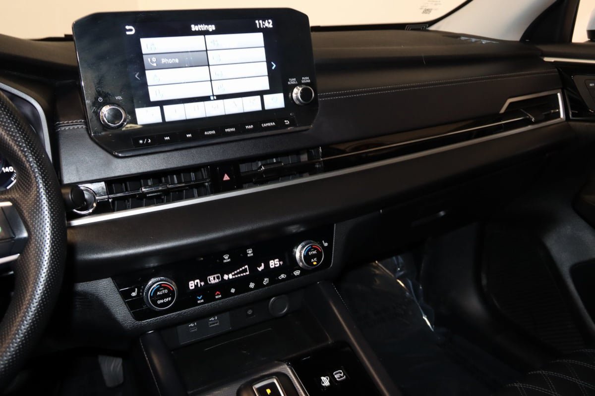 Used 2024 Mitsubishi Outlander 4WD Plug-In Hybrid image 50