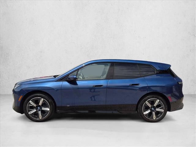 Used 2024 BMW iX xDrive50 w/ Premium Package AWD/4WD image 7