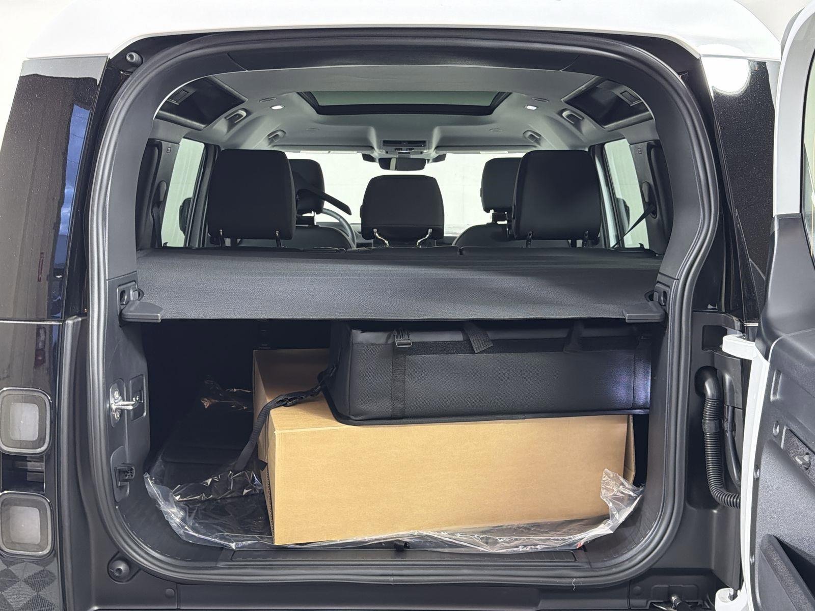 New 2026 Land Rover Defender 110 S image 29