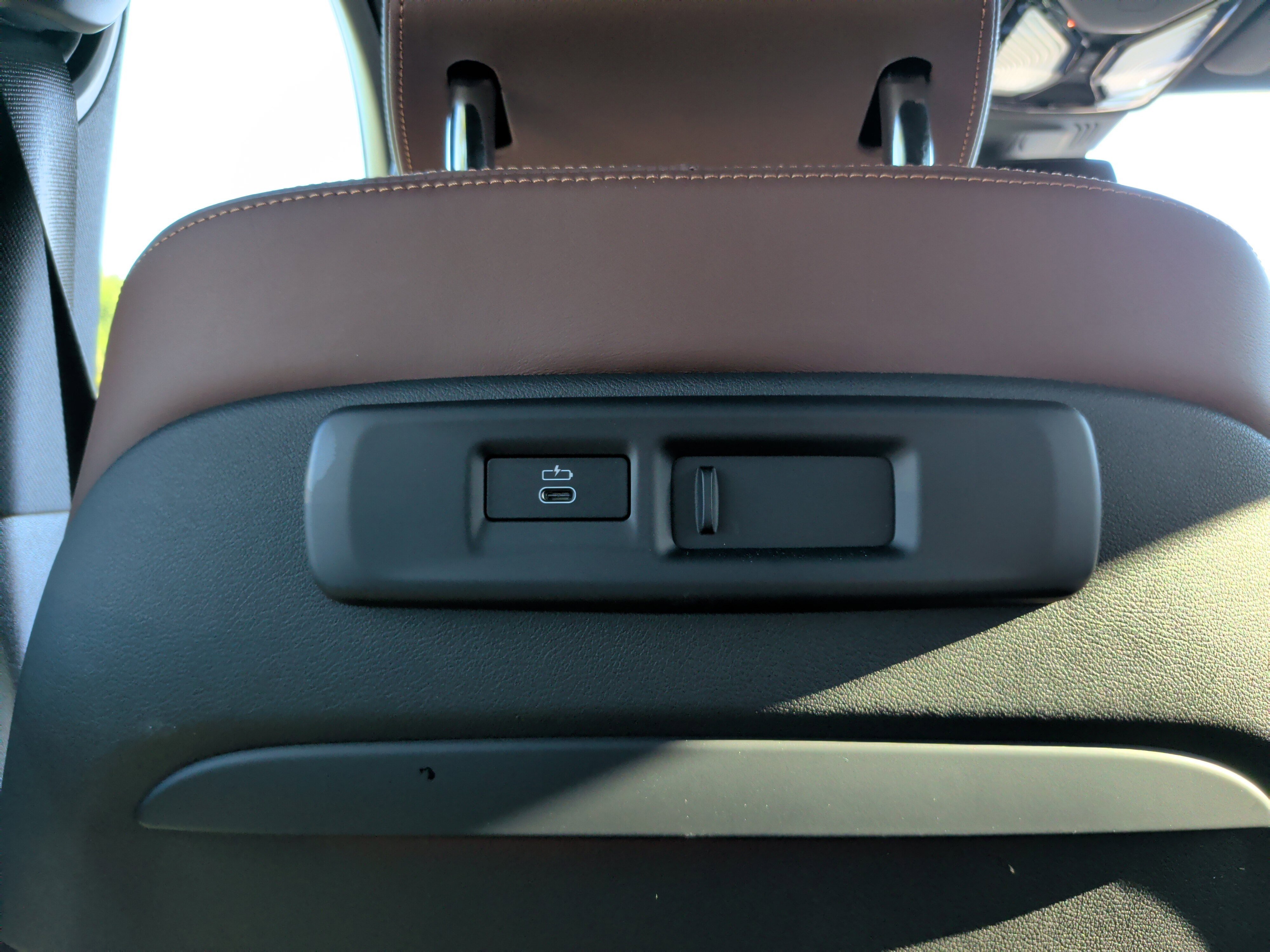 Certified 2022 BMW X5 xDrive40i w/ Executive Package image 38