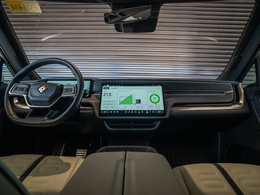 Used 2025 Rivian R1S Premium Dual AWD/4WD image 25
