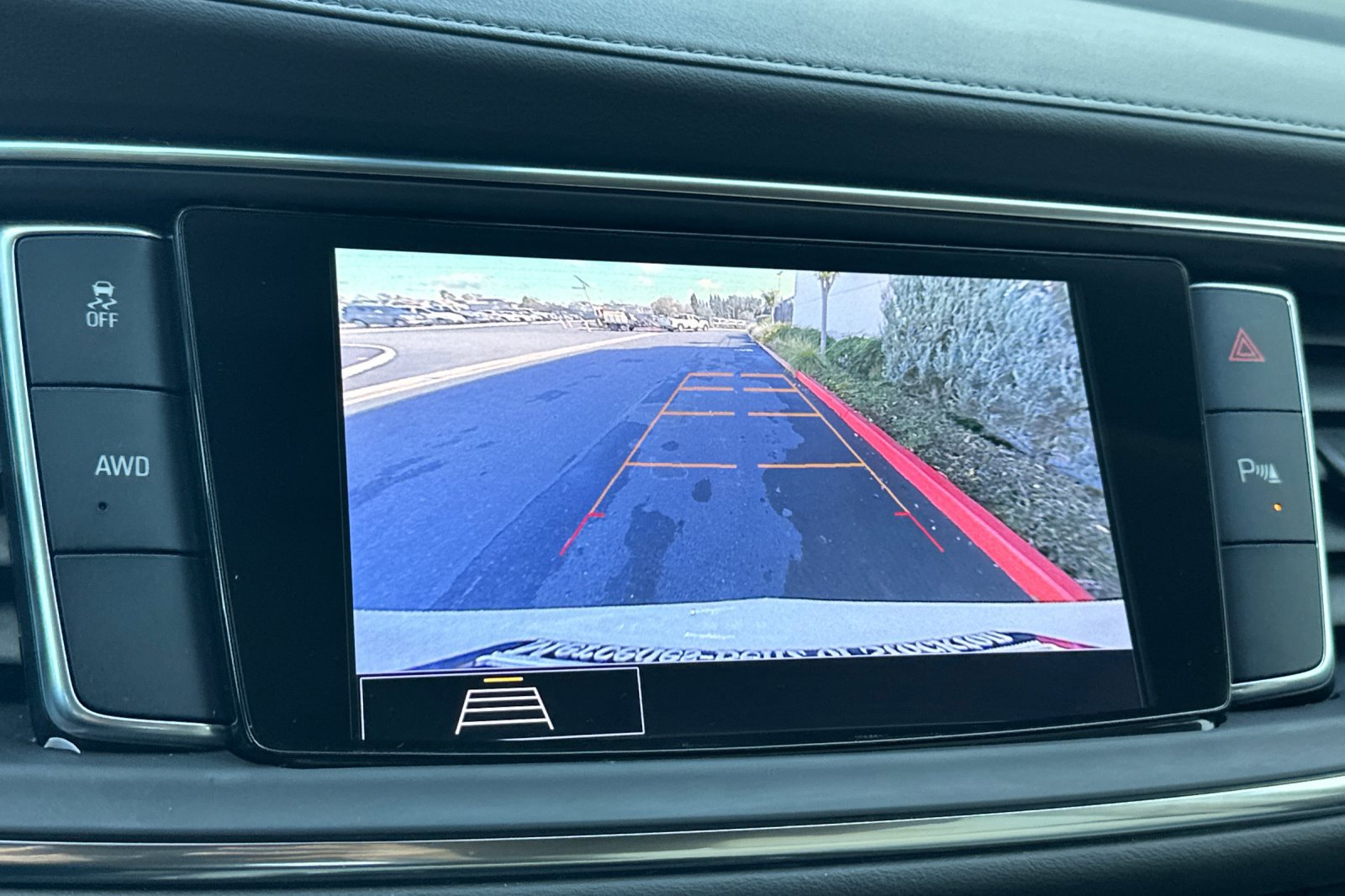 Used 2021 Buick Enclave Essence w/ Sound and Sites Package image 21