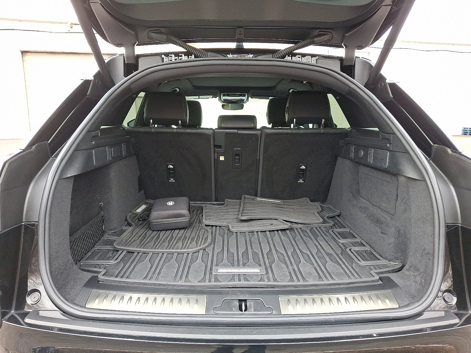 Used 2023 Land Rover Range Rover Velar R-Dynamic S AWD/4WD image 25