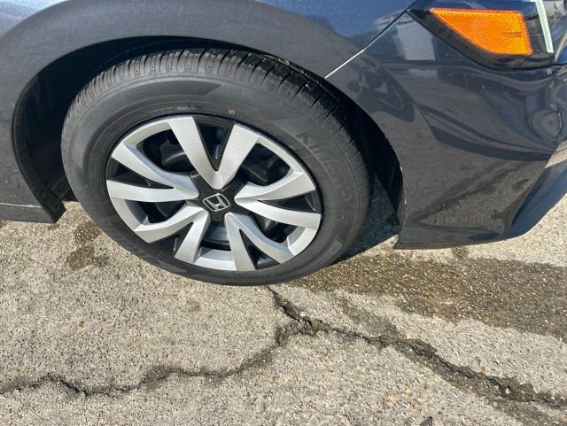 Used 2025 Honda Civic LX image 3