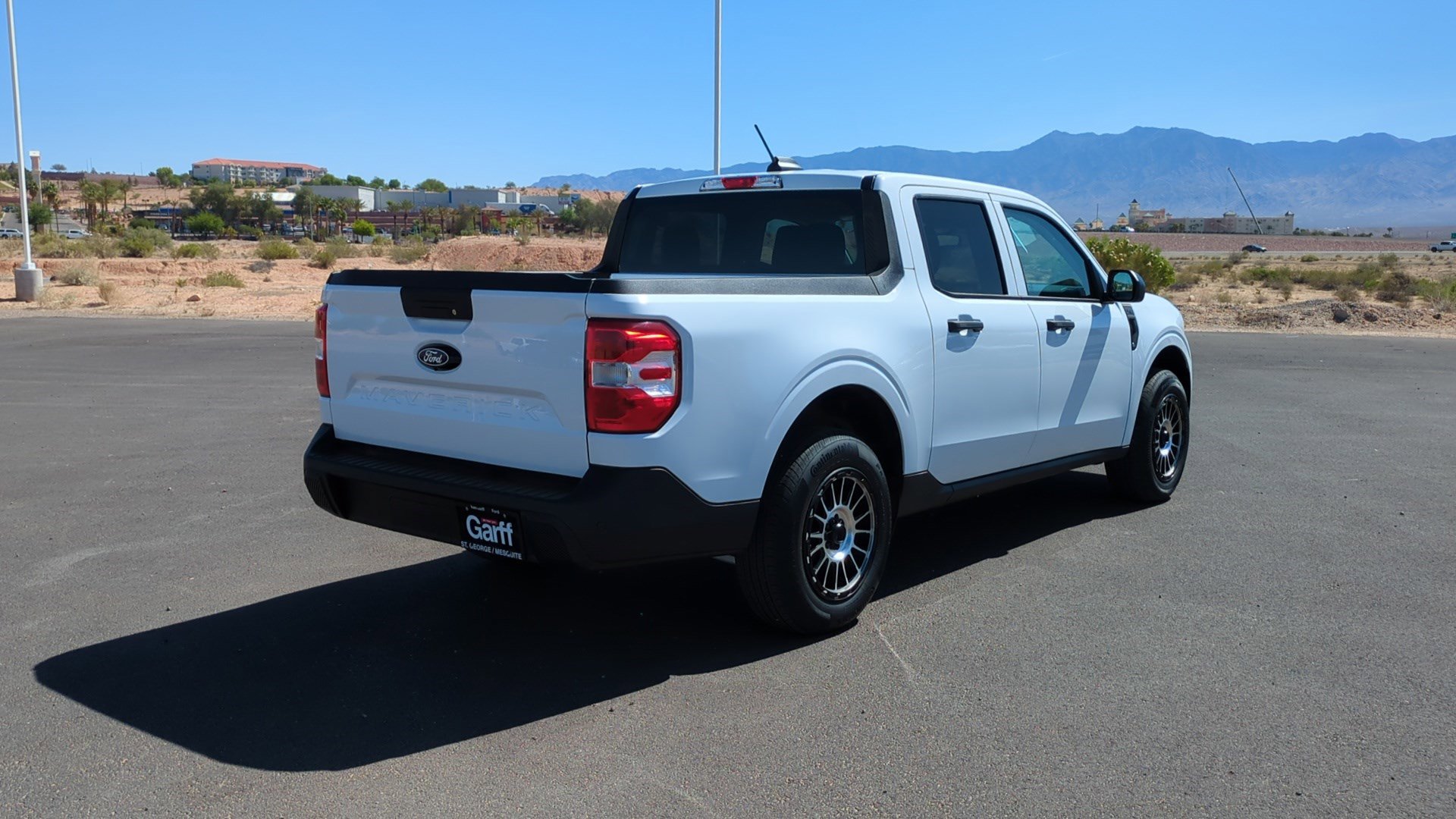 Used 2025 Ford Maverick XL w/ Equipment Group 101A image 3