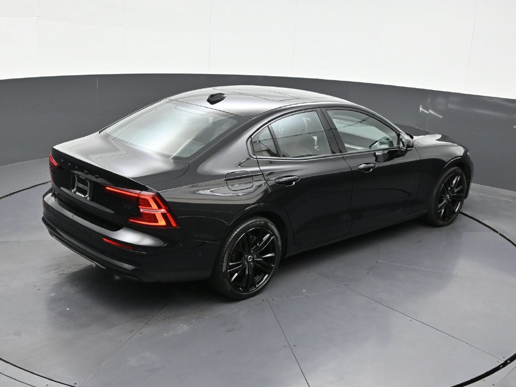 Certified 2024 Volvo S60 B5 Plus FWD image 18