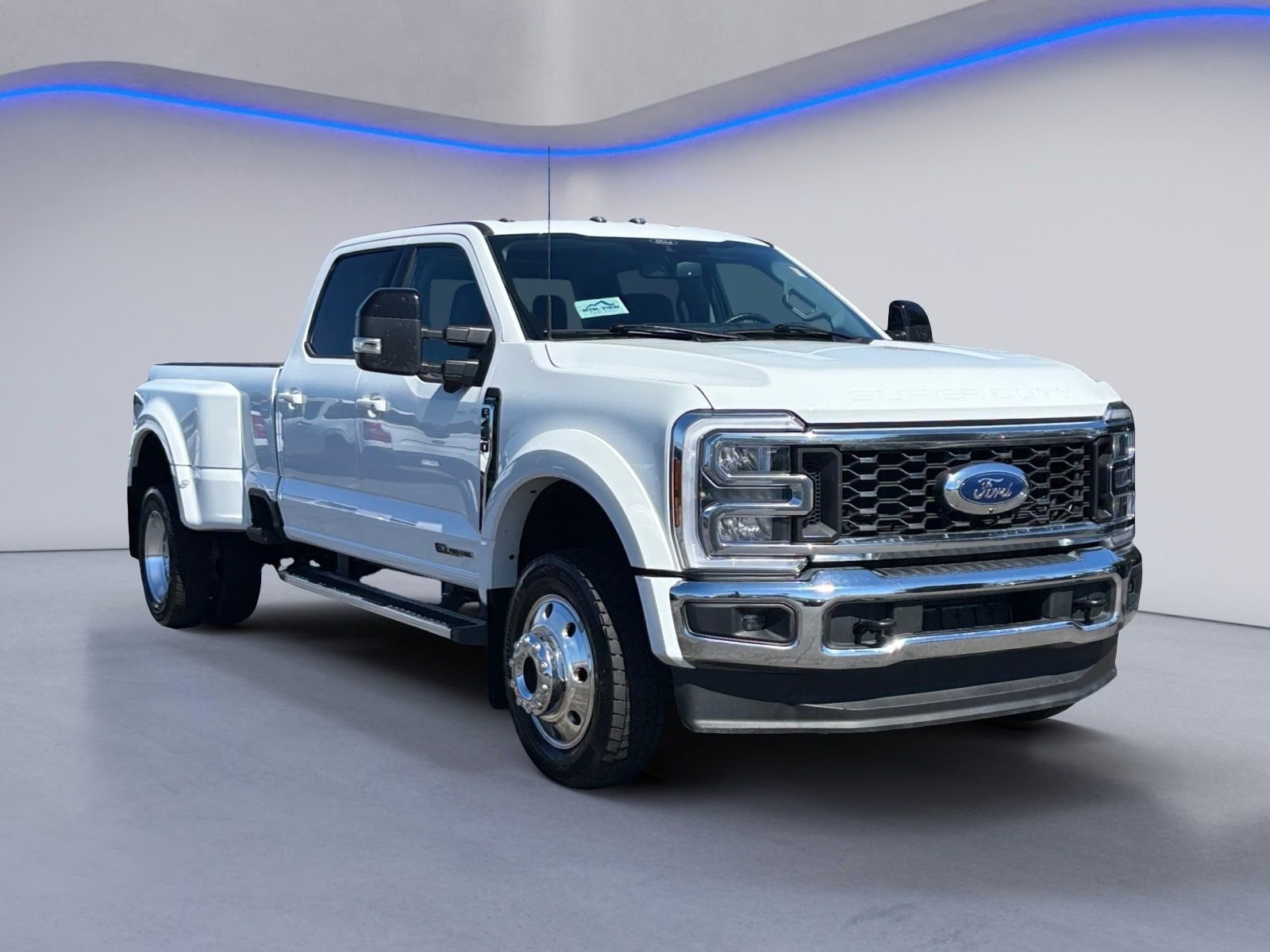 Used 2024 Ford F450 Lariat w/ Camper Package AWD/4WD image 11