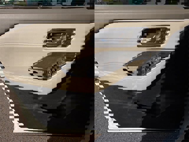 Used 2021 Nissan Rogue SL image 17