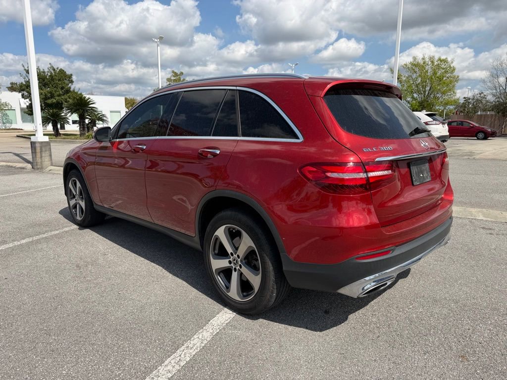 Used 2019 Mercedes-Benz GLC 300 image 3