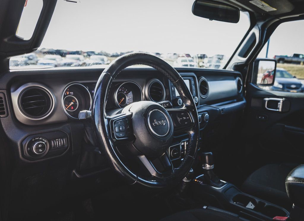 Used 2020 Jeep Gladiator Sport w/ Quick Order Package 24S image 2