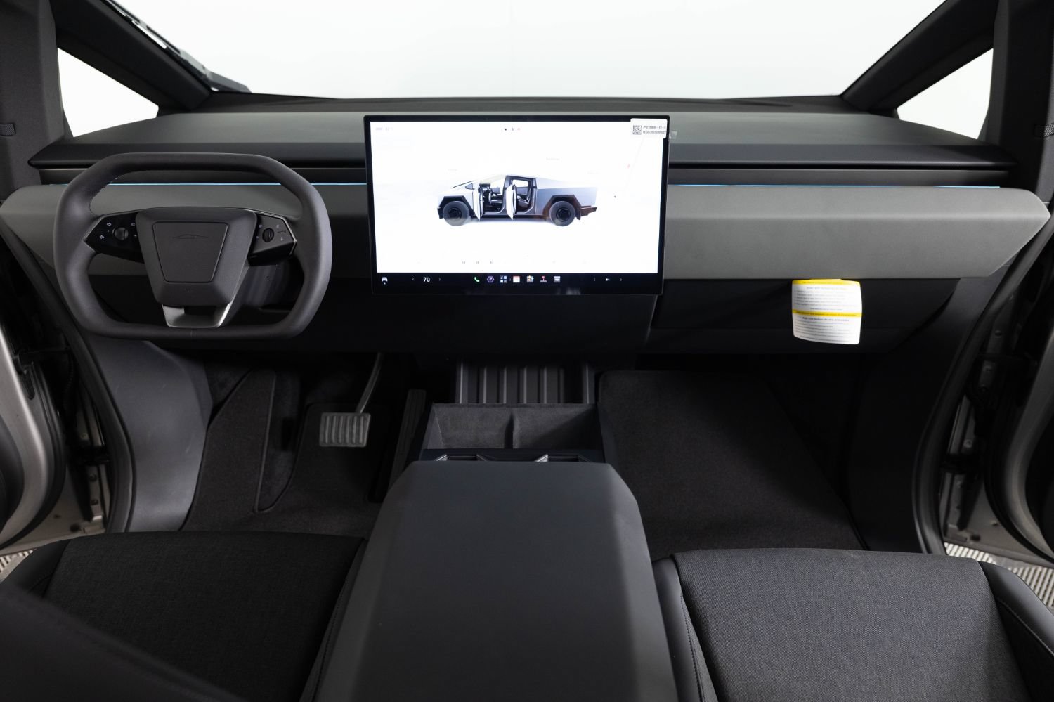 Used 2026 Tesla Cybertruck AWD Crew Cab image 35