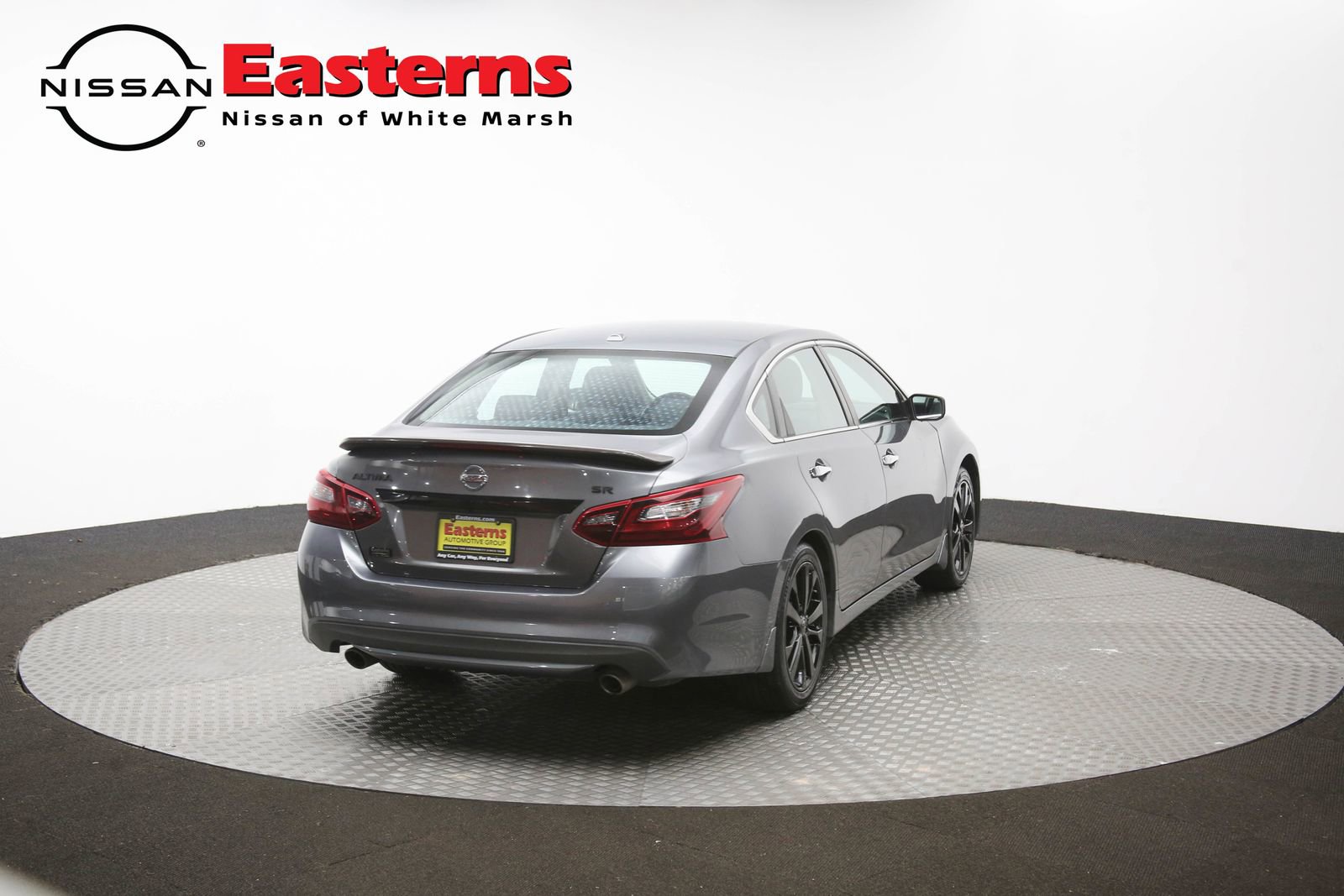 Used 2018 Nissan Altima 2.5 SR w/ SR Midnight Edition image 39