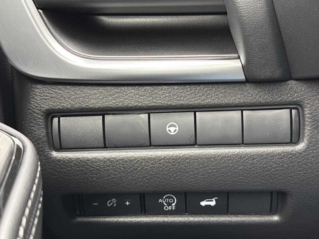 New 2026 Nissan Rogue SV w/ Cold Weather Package image 43