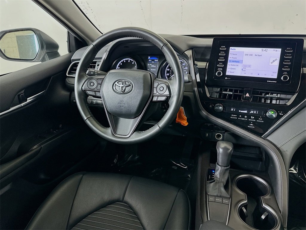 Used 2024 Toyota Camry SE image 17