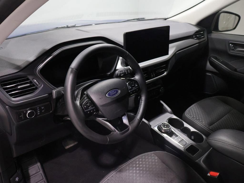Used 2023 Ford Escape Active w/ Tech Pack #1 AWD/4WD image 14
