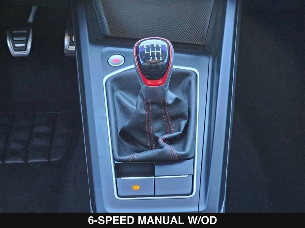 Used 2022 Volkswagen GTI SE w/ SE Leather Package image 21