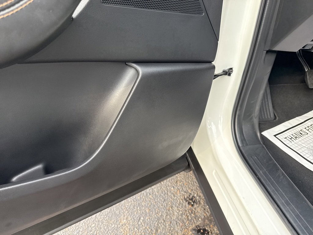 Used 2025 MAZDA CX-70 Plug-In Hybrid w/ Premium Pkg image 15