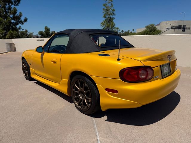 Used 2002 MAZDA MX-5 Miata RWD image 4