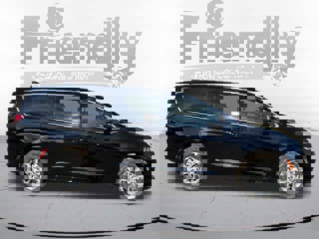 New 2026 Chrysler Pacifica Select image 2