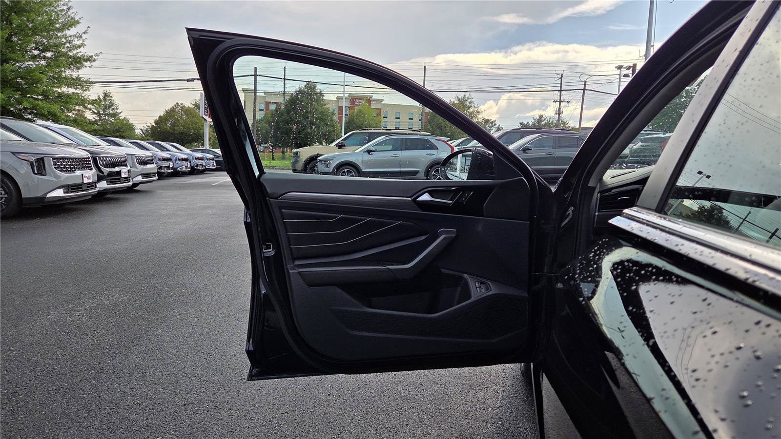 Certified 2023 Volkswagen Jetta SEL FWD image 12