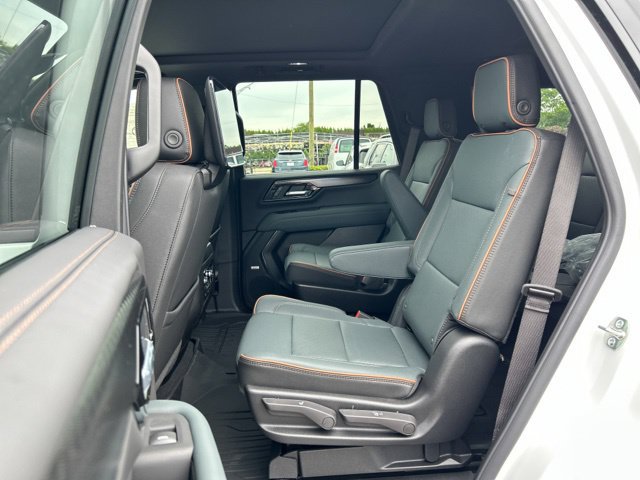 New 2026 GMC Yukon AT4 w/ AT4 Premium Plus Package AWD/4WD image 21