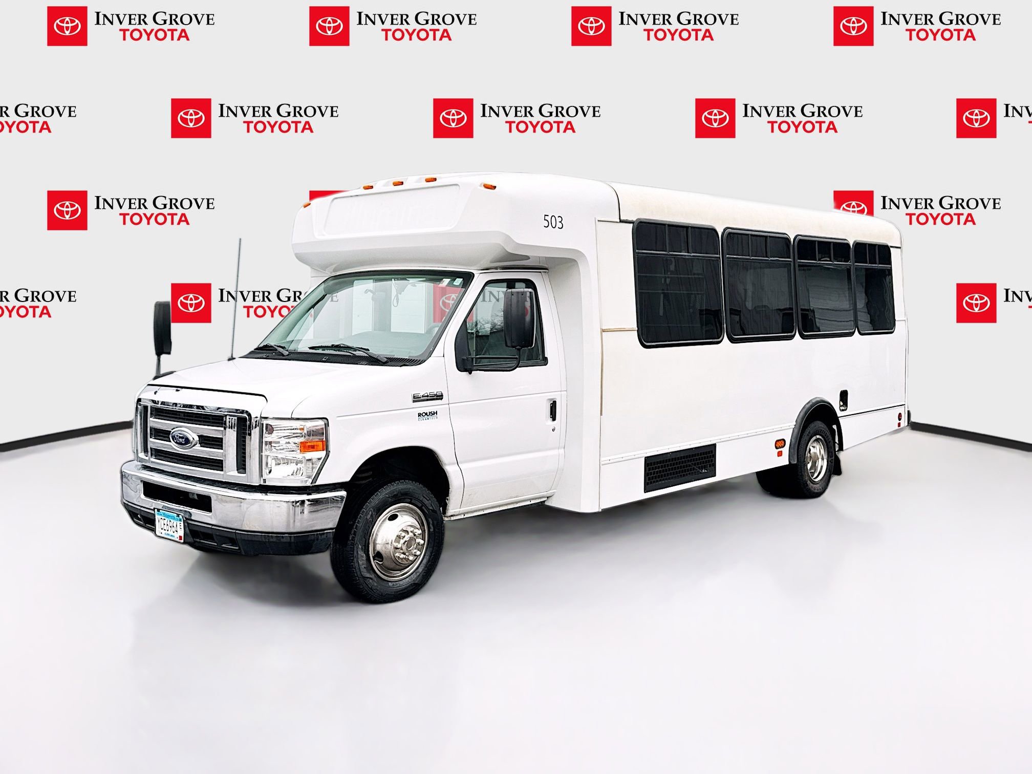 Used 2017 Ford E-450 and Econoline 450 Super Duty w/ Shuttle Bus Prep Package RWD image 3