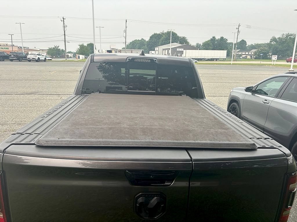 Used 2024 RAM 1500 Limited AWD/4WD image 8