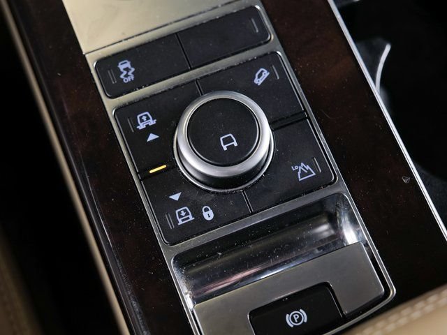 Used 2020 Land Rover Range Rover HSE AWD/4WD image 19