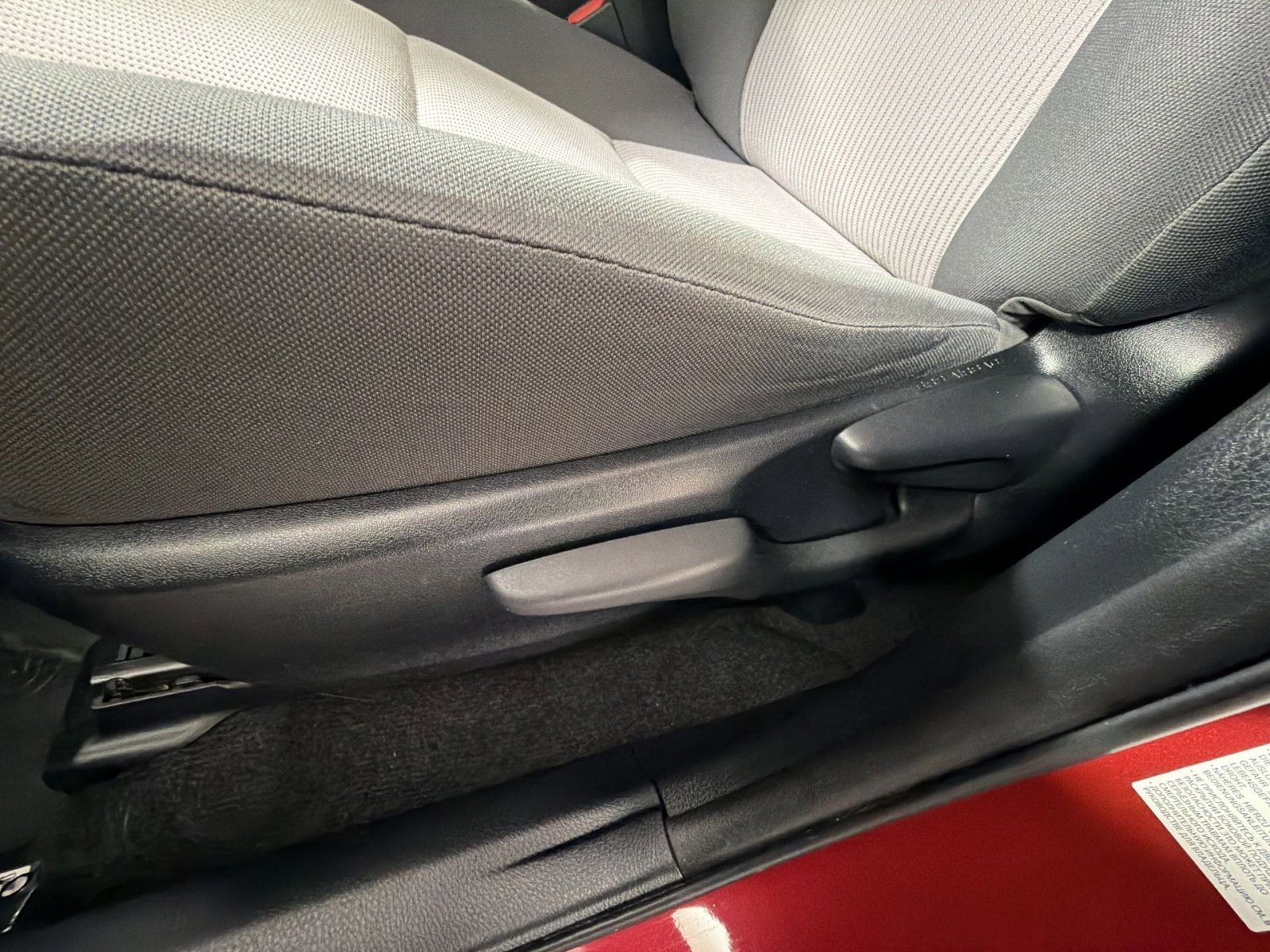 Used 2015 Toyota RAV4 LE image 14