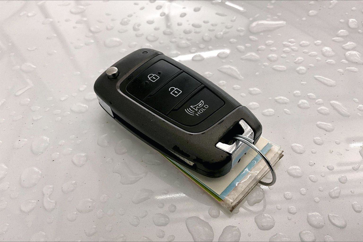 Used 2020 Hyundai Santa Fe SE image 9