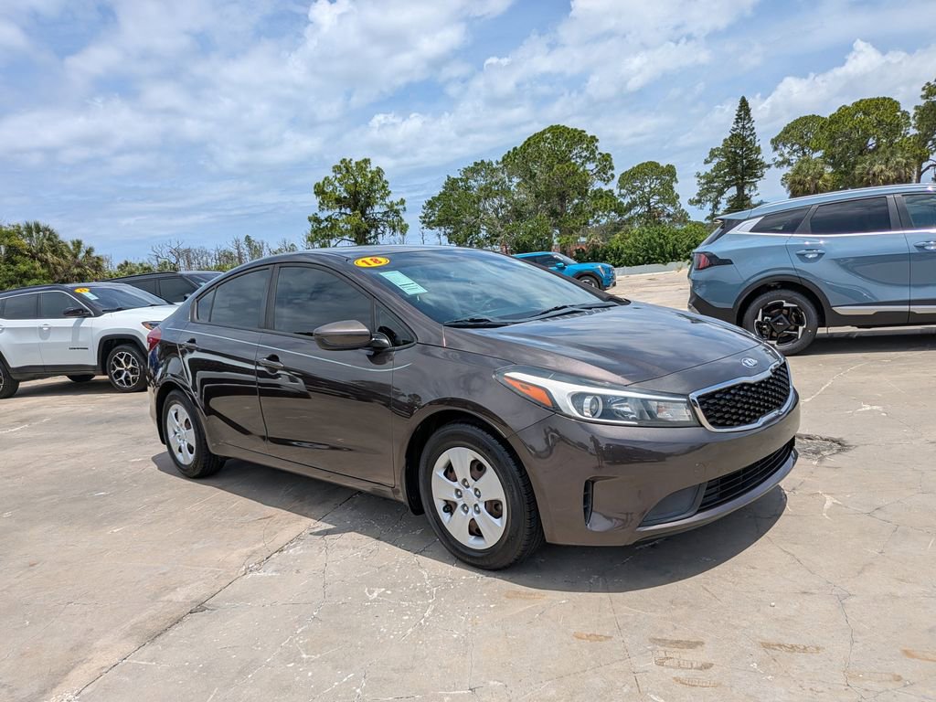 Used 2018 Kia Forte LX w/ LX Popular Package FWD image 2
