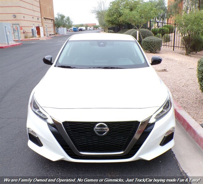 Used 2021 Nissan Altima 2.5 SR FWD image 2