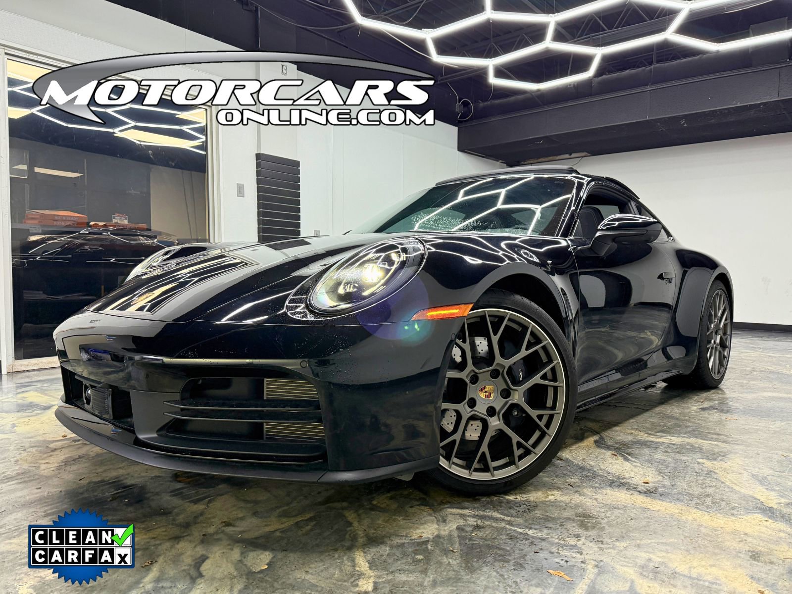 Used 2025 Porsche 911 Carrera image 1