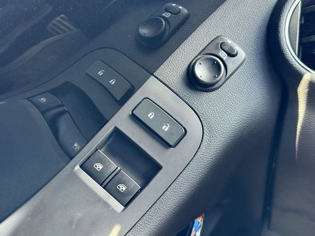 Used 2015 Chevrolet Camaro ZL1 RWD image 22