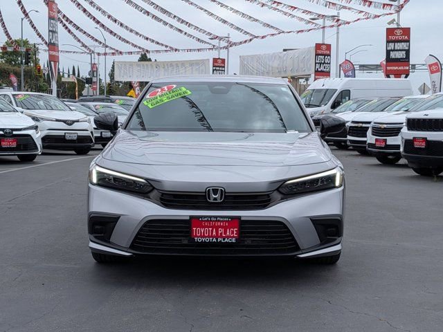 Used 2023 Honda Civic Sport image 2