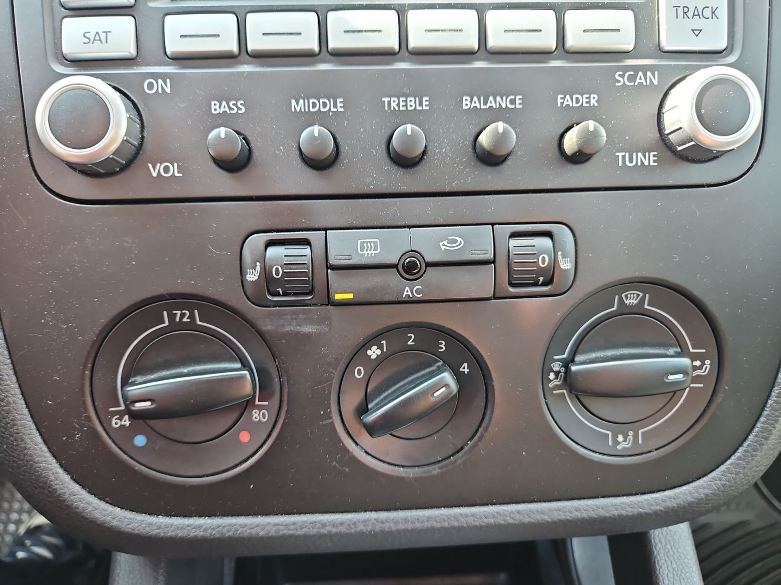Used 2008 Volkswagen Jetta SE FWD image 27