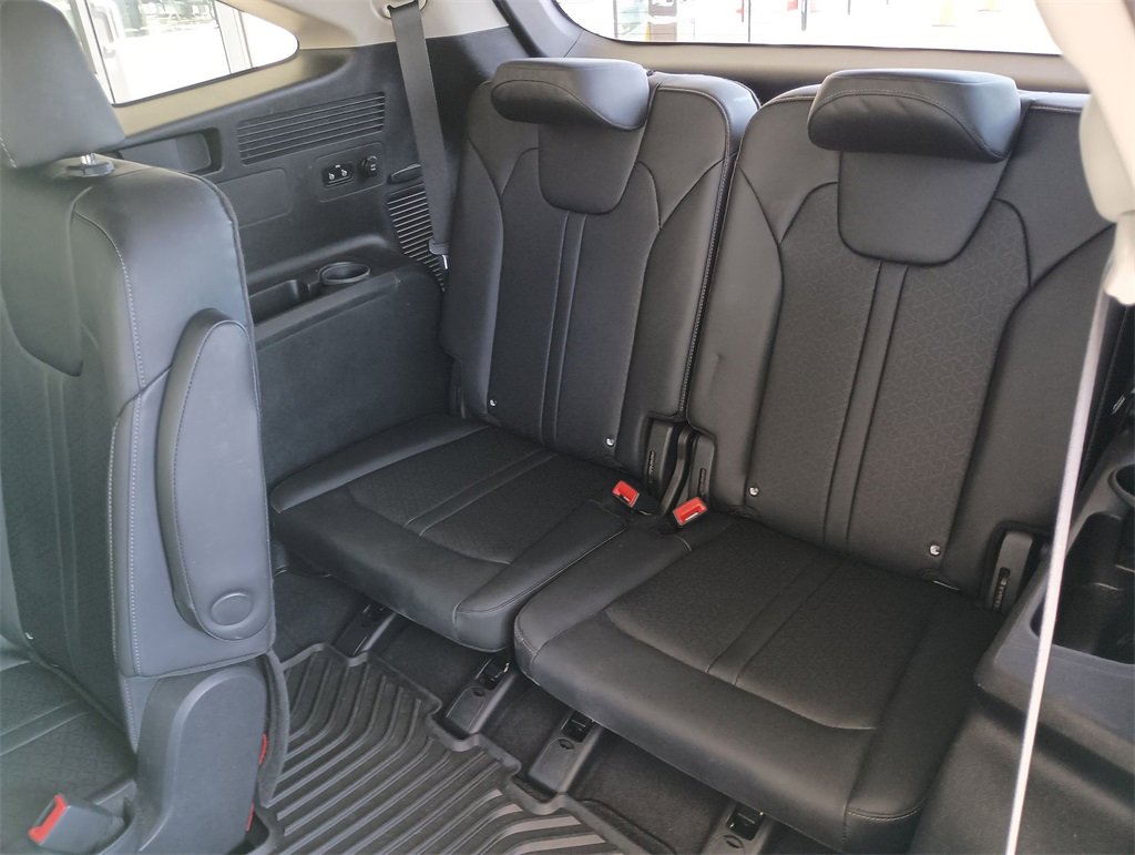 Used 2021 Kia Sorento S image 29