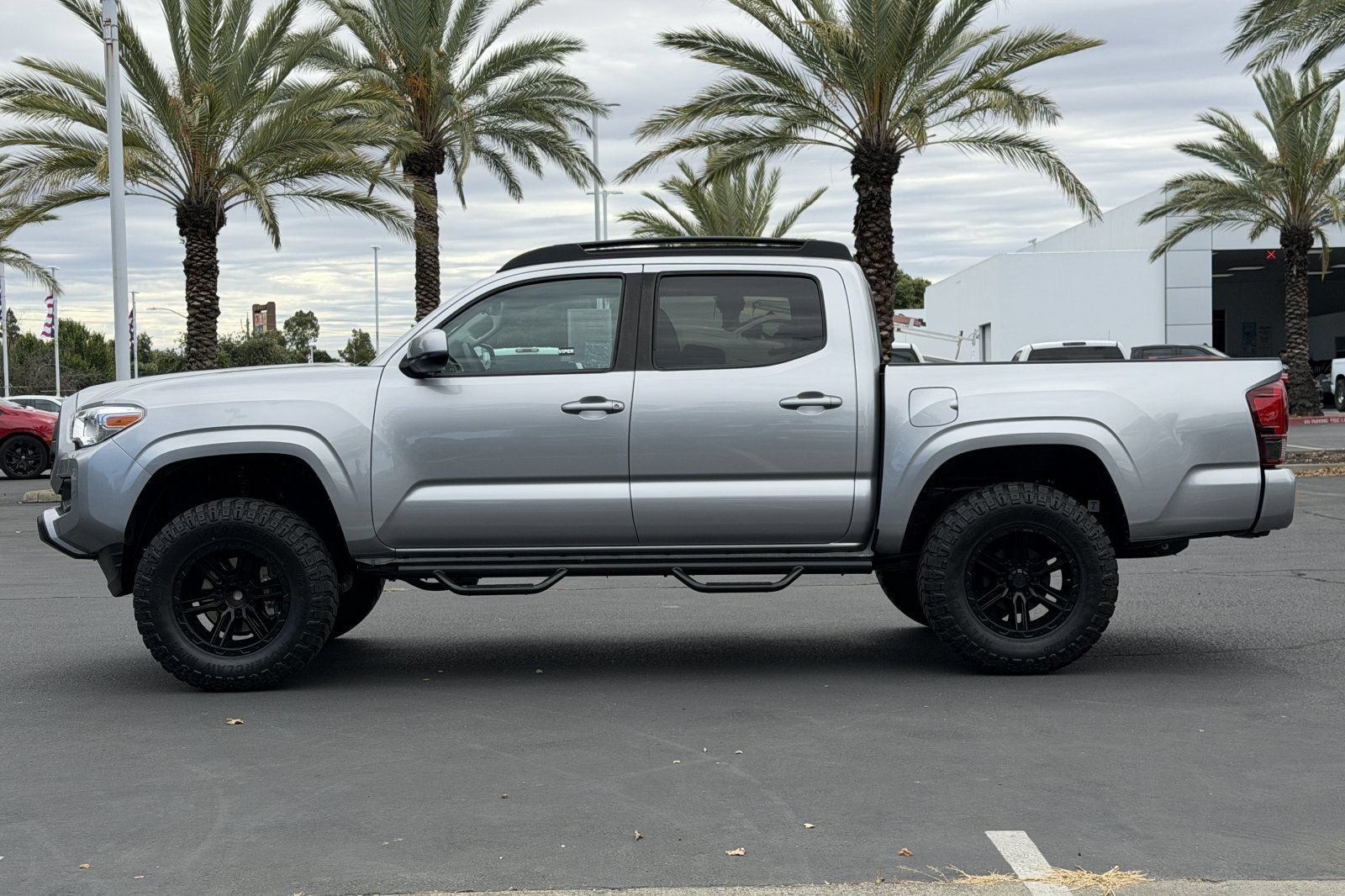 Used 2021 Toyota Tacoma SR RWD image 6