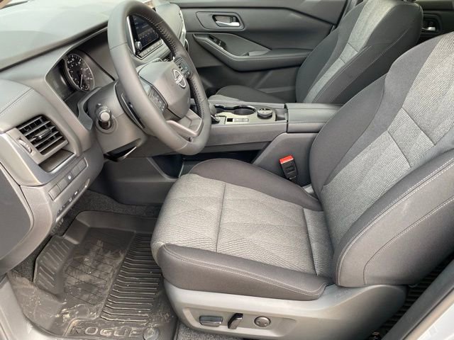 New 2026 Nissan Rogue SV image 10