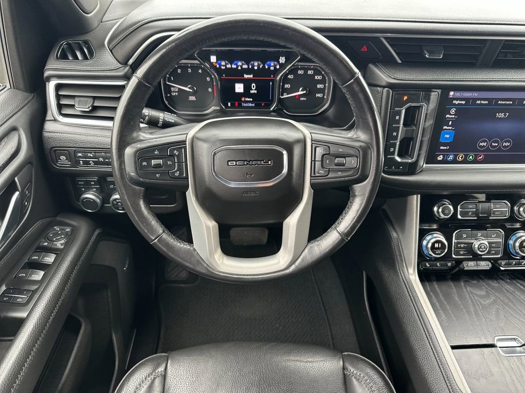 Used 2021 GMC Yukon Denali w/ Denali Premium Package image 13
